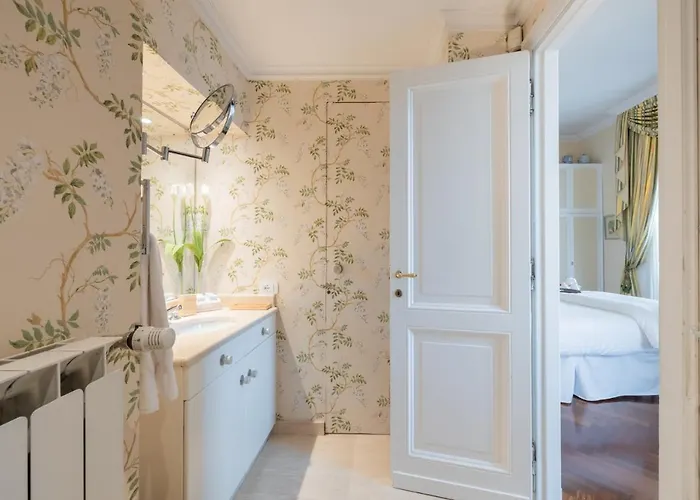Colonna Traiana - The View Boutique Luxury In The Center Of Ancient * Rom